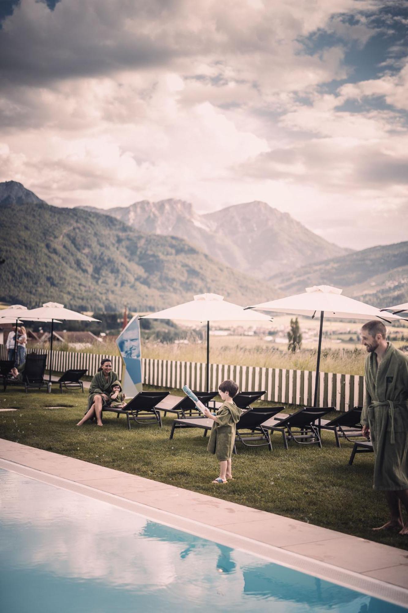 Hotel Garberhof Dolomit Family à Rasùn di Sotto Extérieur photo